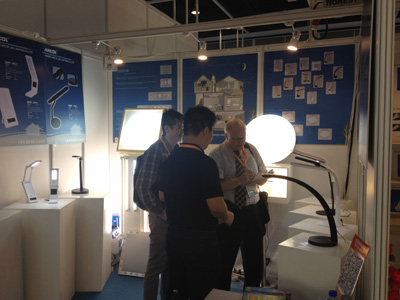 Нинбо Международная выставка светодиодного освещения открывается