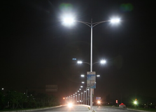 2016 год, на долю России приходится светодиодное освещение, достигнет четырех процентов